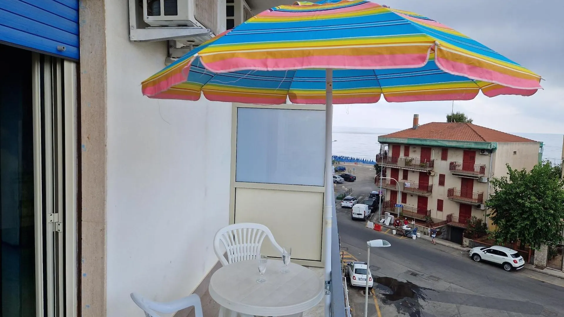 Fondachello Beach House2 - Fondachello-Apartments Com