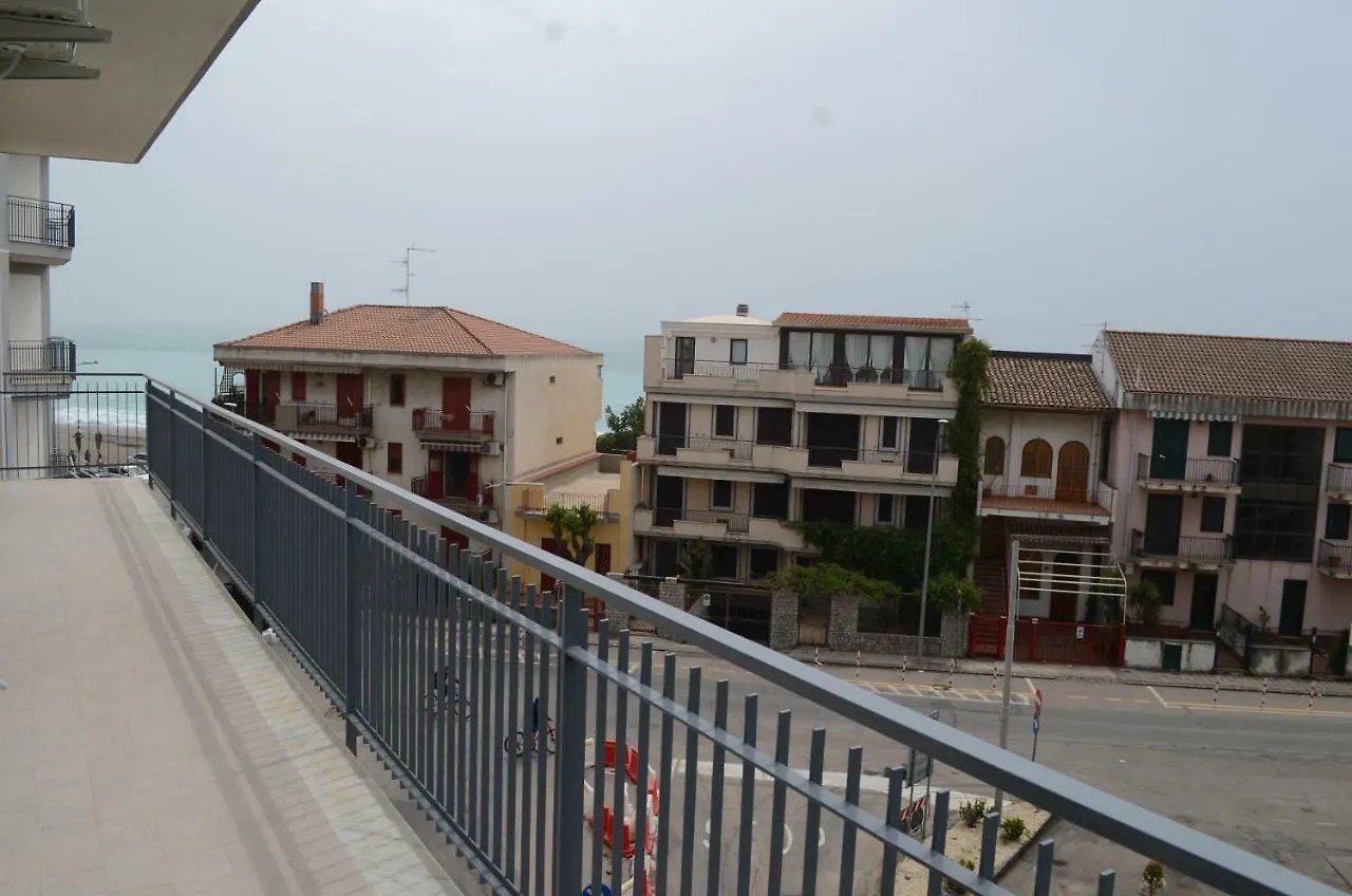 Fondachello Beach House2 - Fondachello-Apartments Com Fondachello (Mascali)