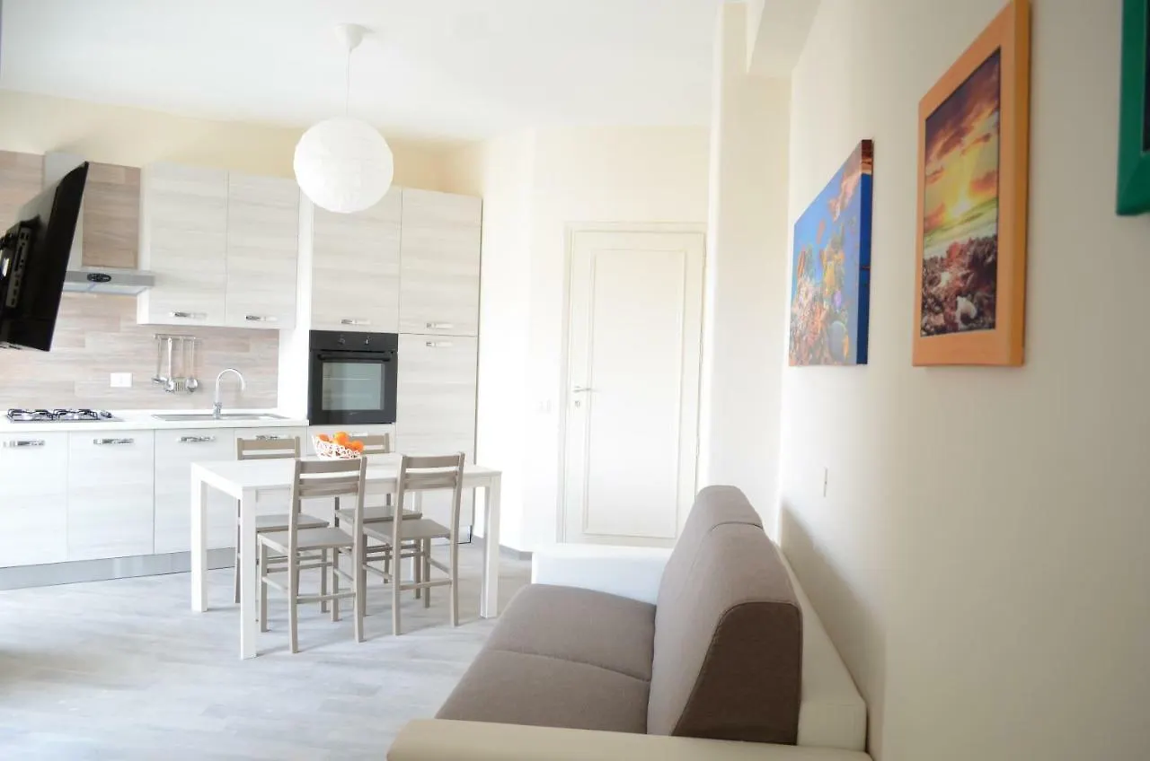Fondachello Beach House2 - Fondachello-Apartments Com