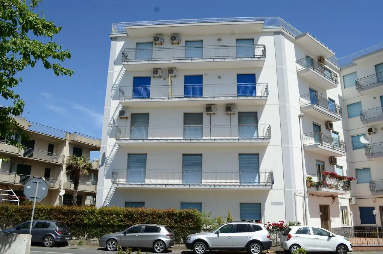 Fondachello Beach House2 - Fondachello-Apartments Com Italy